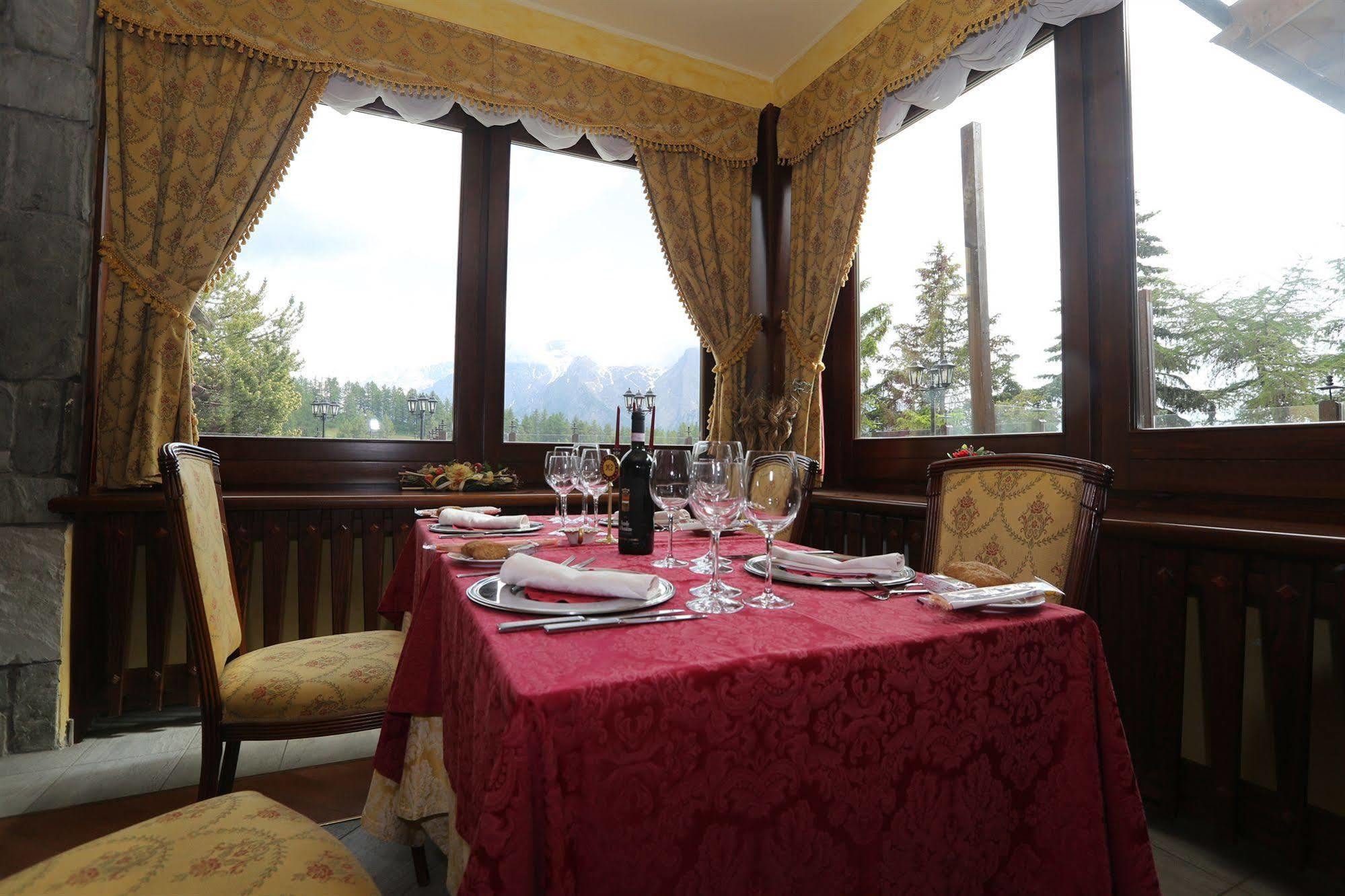 Hotel Belvedere Colle Colle Sestriere Esterno foto